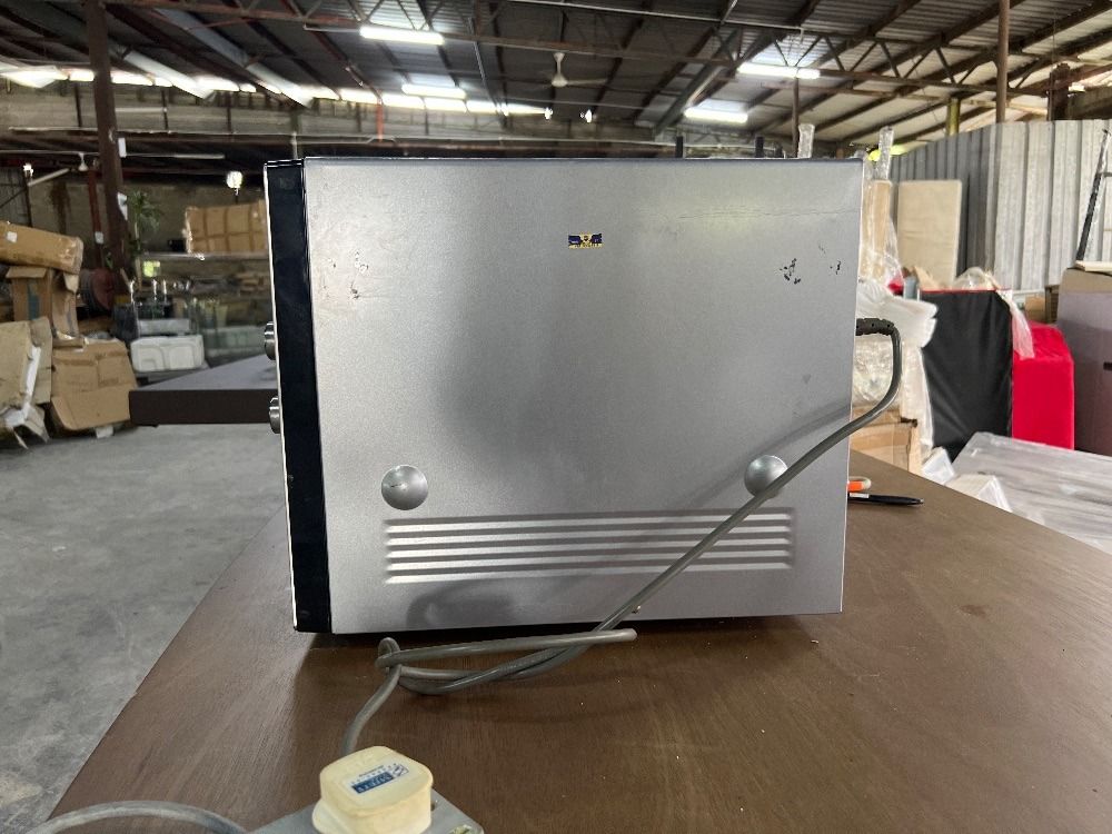 PANASONIC Inverter Convection Microwave Model NNCD997S / Gelombang