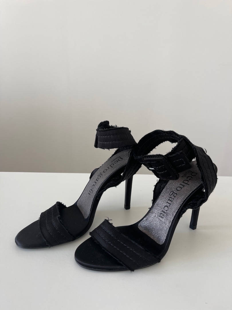 Pedro Garcia Heels, Women's Fashion, Footwear, Heels on Carousell
