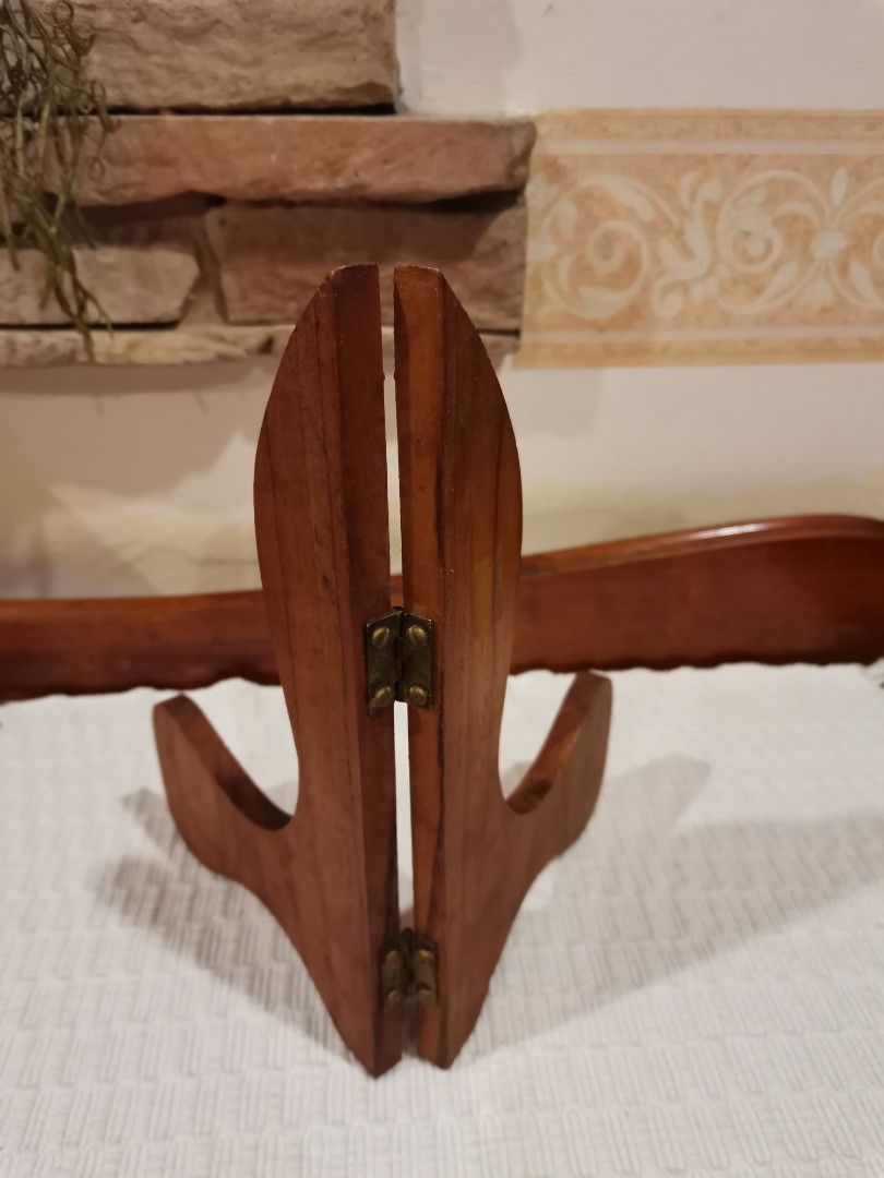 Plate stand Wood, Furniture & Home Living, Home Decor, Other Home