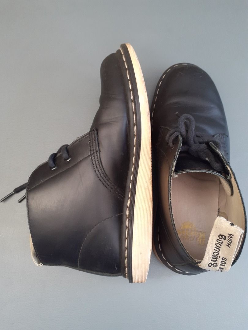 POW 21 373 Men s Shoes Doc Martens Manton Matte Black Airwair Bouncing Soles