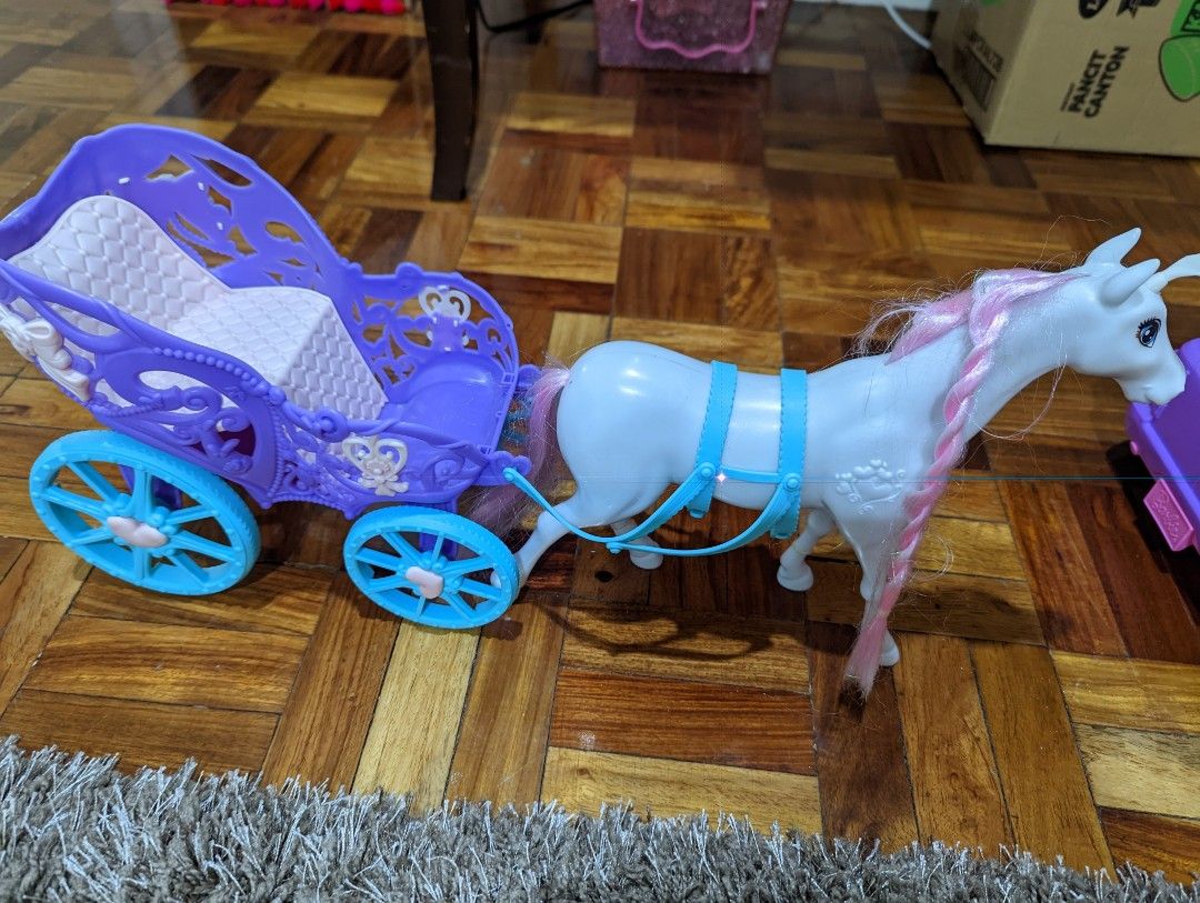 Princess carriage unicorn, Hobbies & Toys, Toys & Games on Carousell