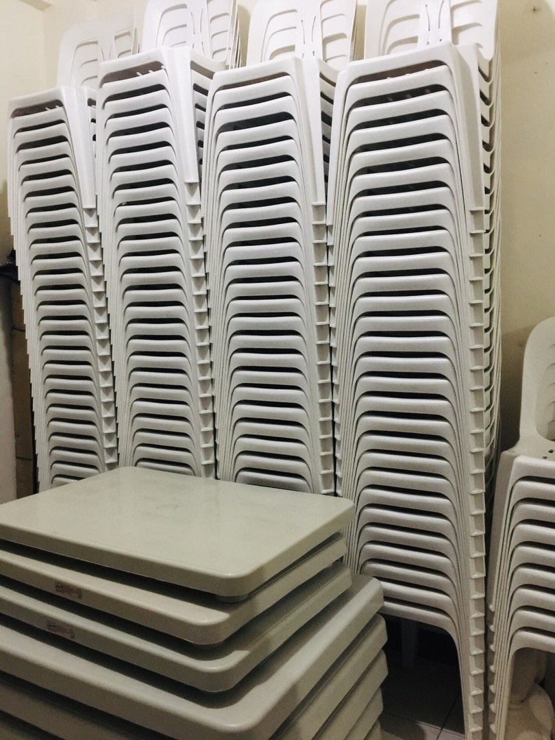 Rent chairs and tables, Looking For on Carousell