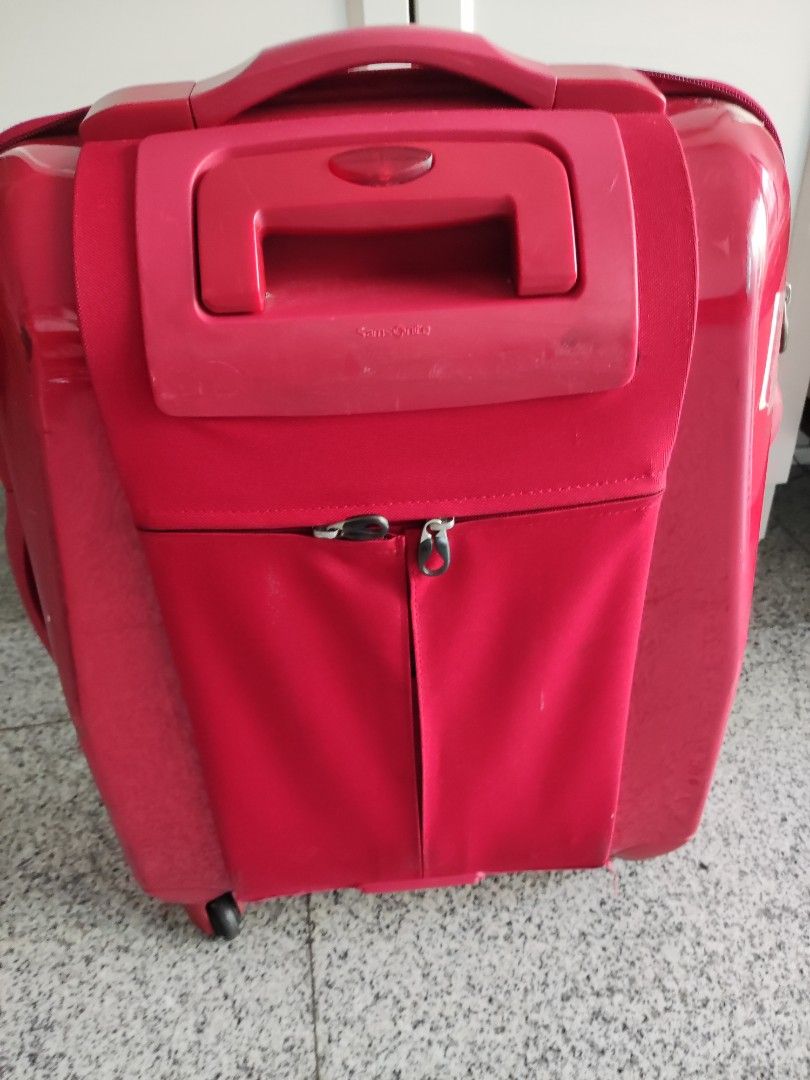 Samsonite Chilli Red Spinner Suitcase, Hobbies & Toys, Travel, Luggage