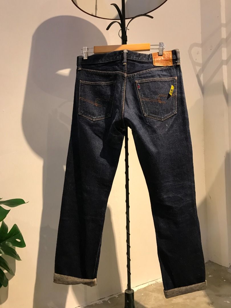 Burgus plus jeans top