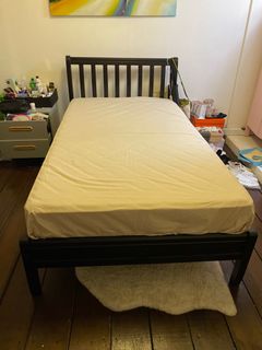 (Category: ) located in . Submitted by qoomamma (Listing ID 1198242483, Image 1). Description: .