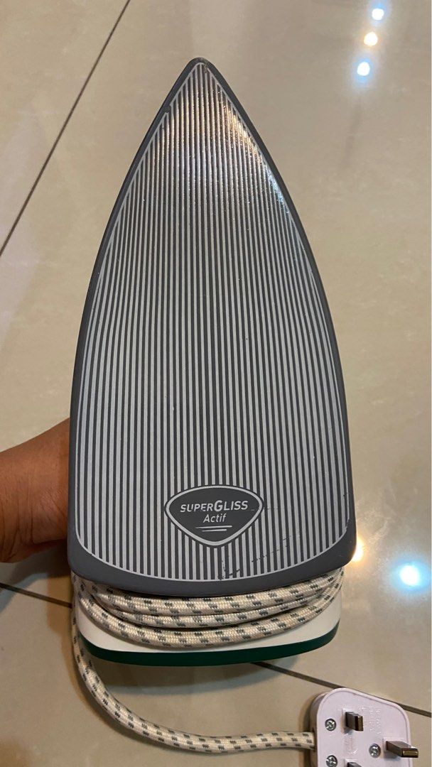 Tefal Easyspray 30 iron, TV & Home Appliances, Irons & Steamers on