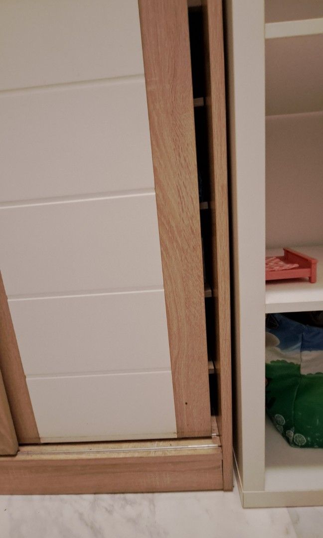 Used shoe Furniture & Home Living, Furniture, Shelves