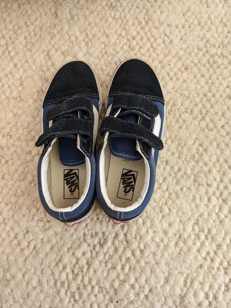 Vans store size 34