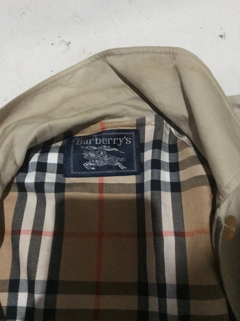 Vintage Burberry Trench Coat Plaid, Men's Fashion, Coats, Jackets and  Outerwear on Carousell