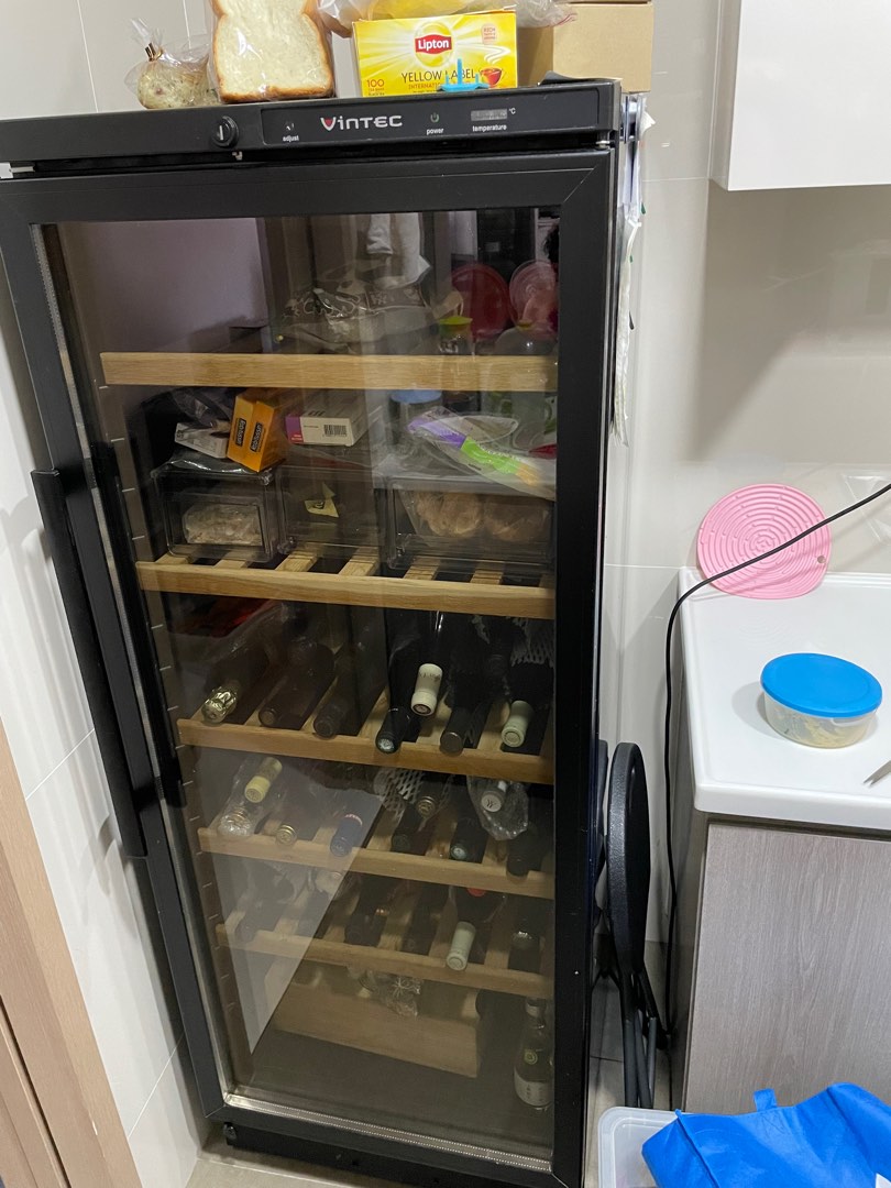 Vintec Wine Fridge, TV & Home Appliances, Kitchen Appliances, Wine