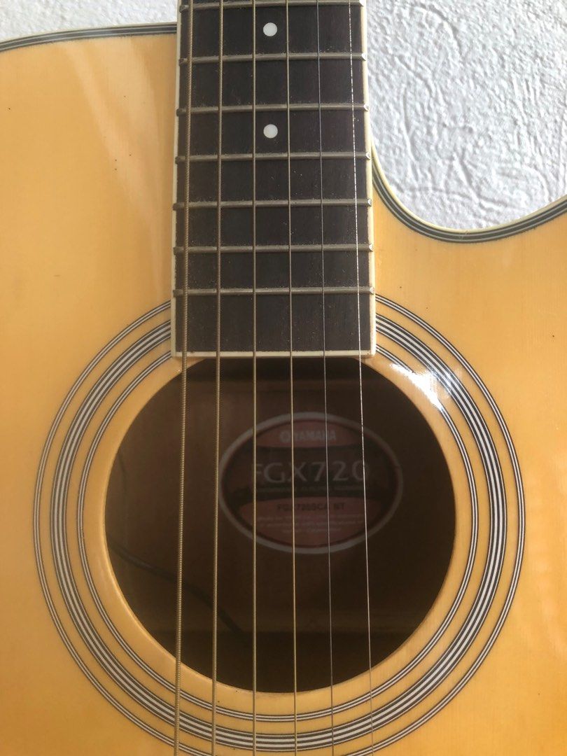 Yamaha acoustic guitar, Hobbies & Toys, Music & Media, Musical ...