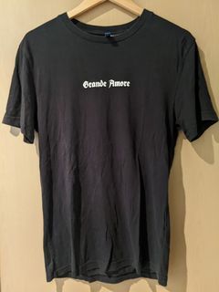 99%new H&M Black t shirt with rose print