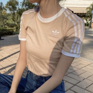 （分類：）位於 。 由 uuirim 提交（商品編號 1198617306，圖片 1）。簡介： 。