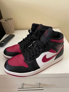 AIR JORDAN 1 MID BRED TOE