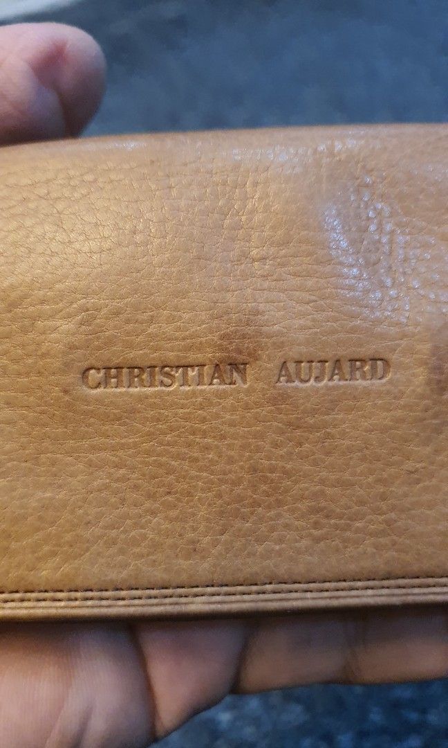 Authentic christian aujard card holder (Category: Luxury Bags & Wallets) located in Cavite. Submitted by ohmie23 (Listing ID 1198616245, Image 3). Description: Authentic christian aujard card holder.
