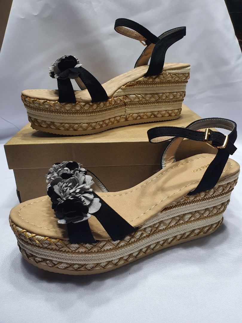 Bata brand wedge black, Women's Fashion, Footwear, Wedges on Carousell