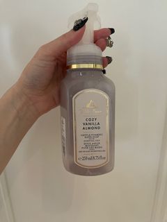 Bath and body works foam bottle (tanpa isi)