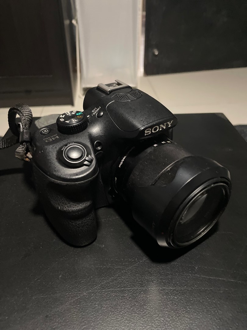 Beginner Camera Sony A3000, Photography, Cameras on Carousell