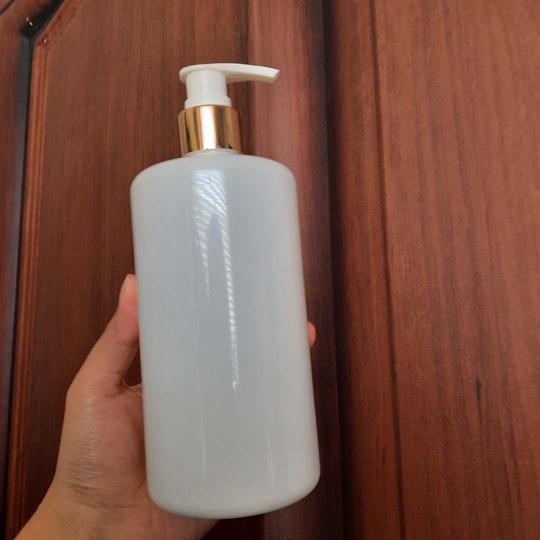 Botol Pump 500 Ml Aesthetic Kesehatan And Kecantikan Kulit Sabun And Tubuh Di Carousell 5813