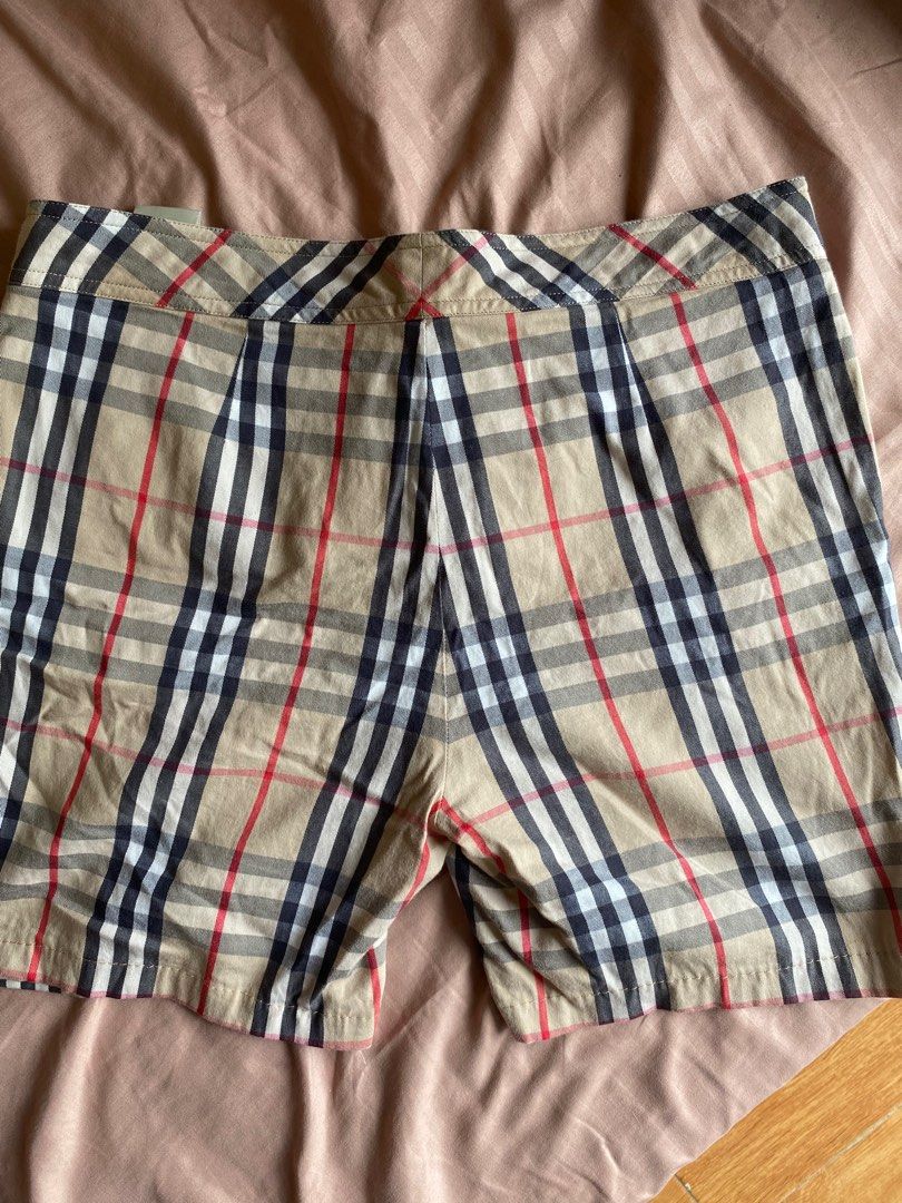 Burberry shorts (Category: Shorts) located in Baguio. Submitted by galatines_choice (Listing ID 1198489294, Image 3). Description: .
