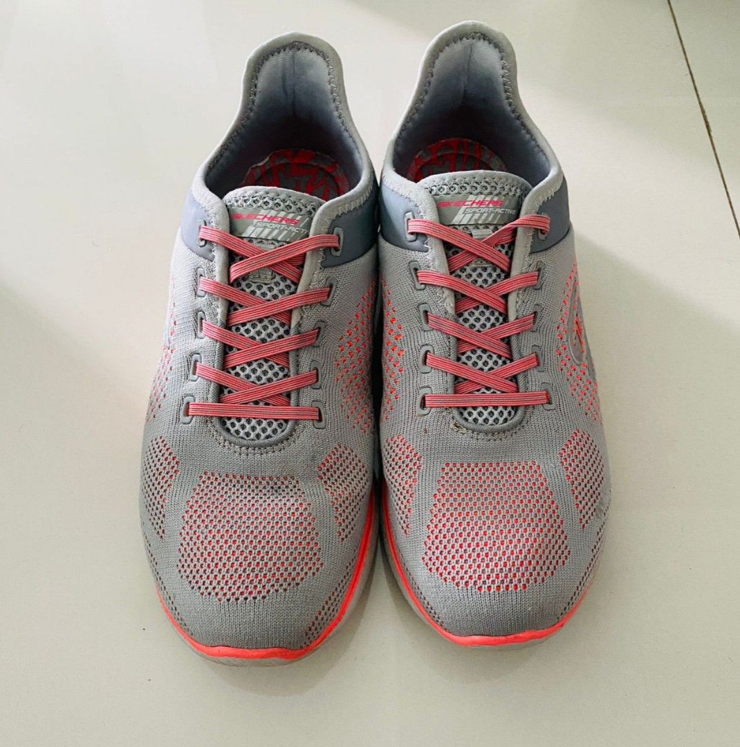 Skechers buy 2 discount get 1 free