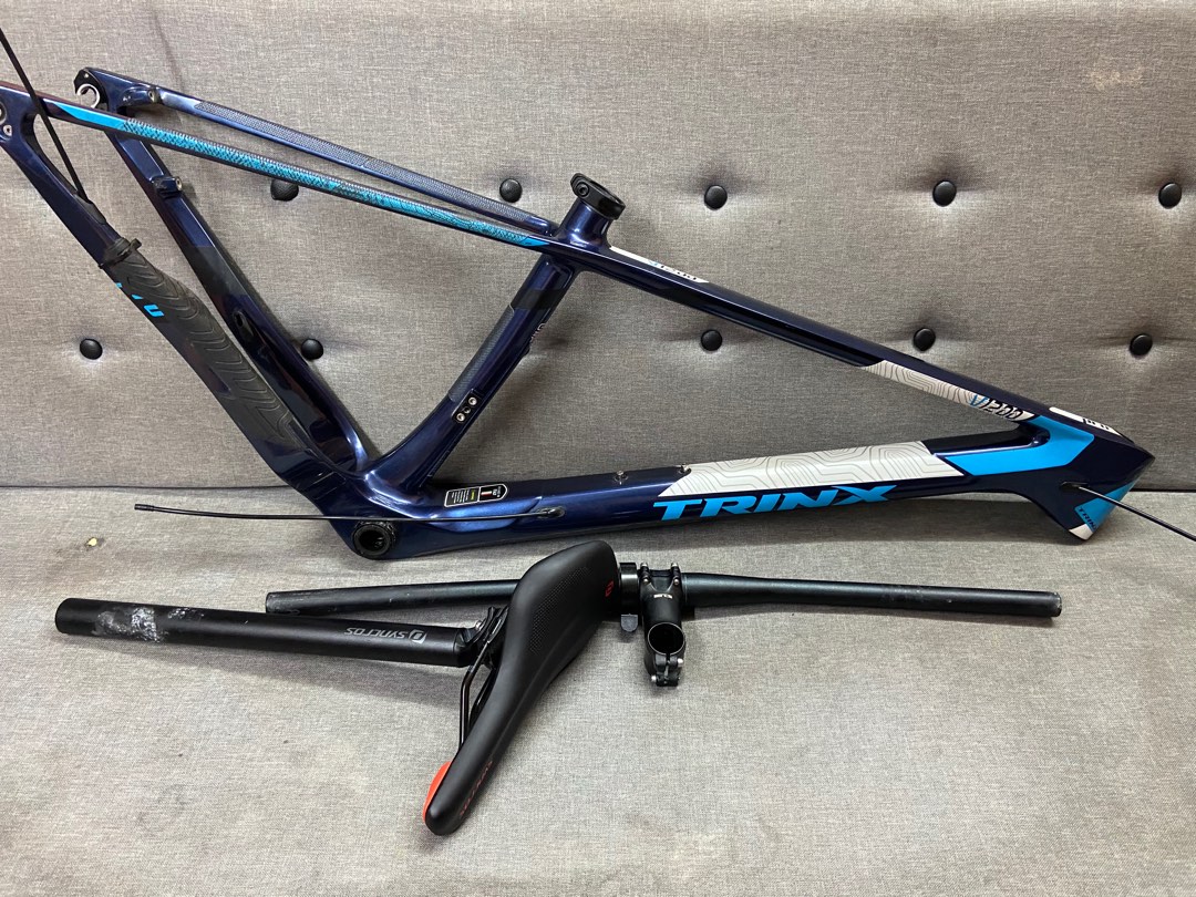 Trinx 2025 carbon frame