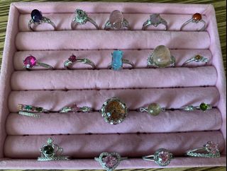 (Category: ) located in . Submitted by MeteorieBliss (Listing ID 1198517811, Image 1). Description: .