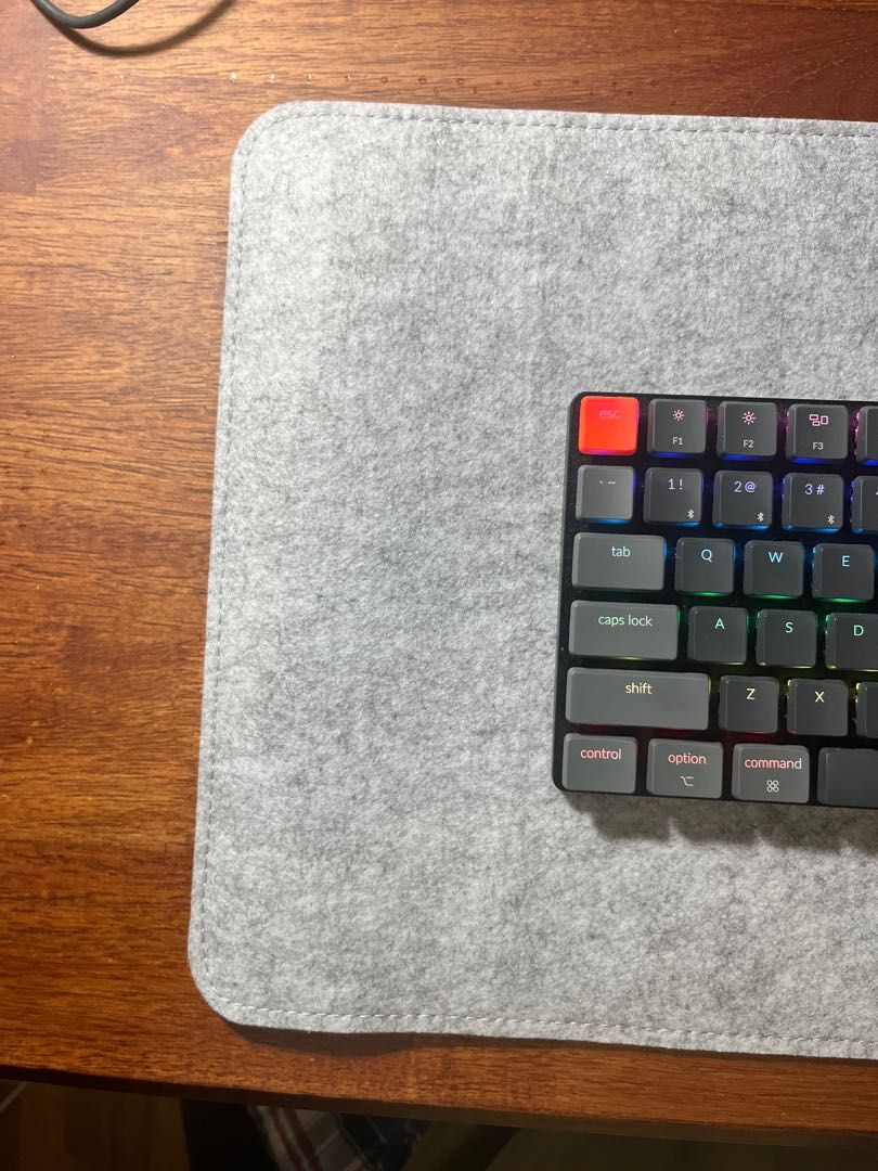 Delta Hub Desk Mat (Light Grey, Felt), Computers & Tech, Parts