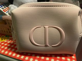 （分類：）位於 。 由 makeupgirll 提交（商品編號 1198608388，圖片 1）。簡介： 。