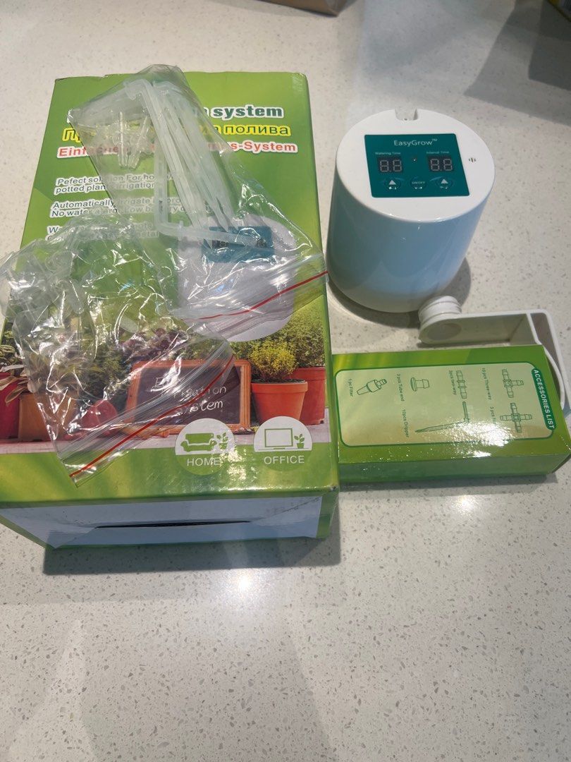 EasyGrow Automatic SelfWatering, Furniture & Home Living, Gardening