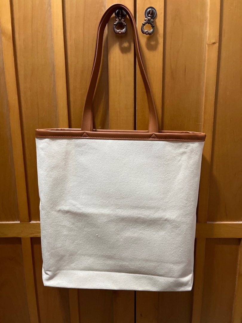 Femance tote bag, 女裝, 手袋及銀包, Tote Bags - Carousell