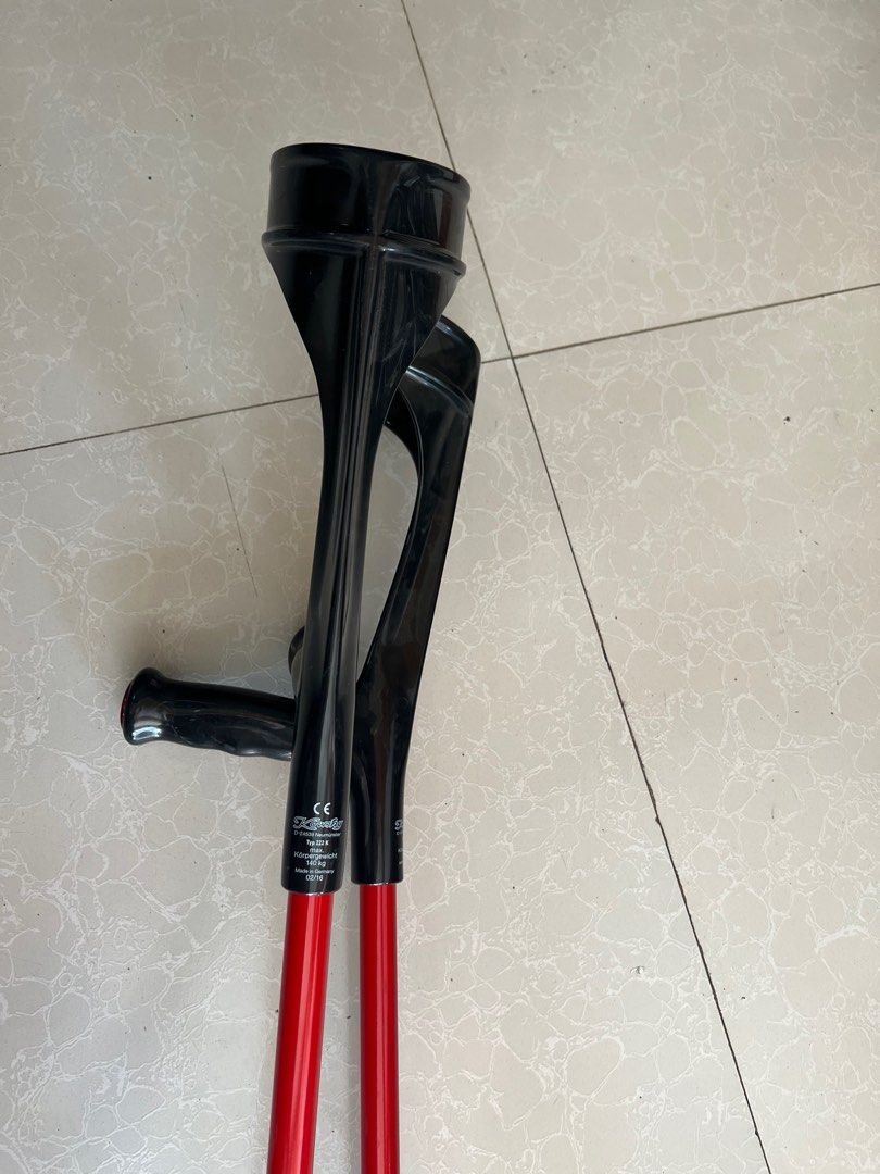 FOREARM CRUTCHES, Health & Nutrition, Assistive & Rehabilatory Aids