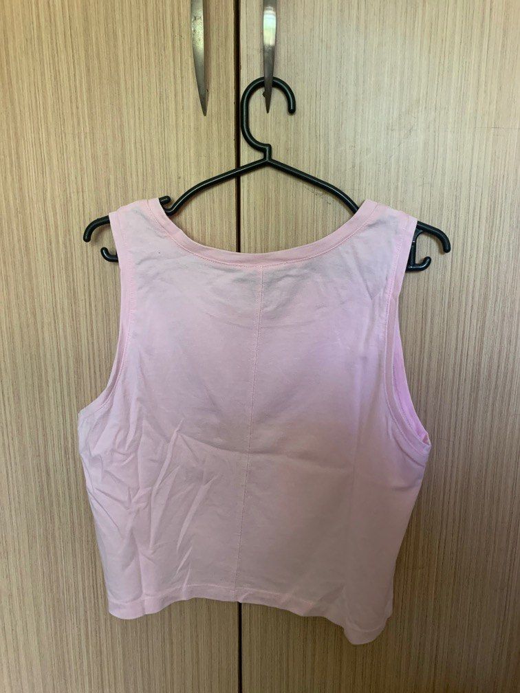 Forever 21 Pink Sleeveless Cropped Top (Category: Sleeveless) located in Taytay. Submitted by ccarci (Listing ID 1198520158, Image 3). Description: Length - 47cm Width - 45 cm.