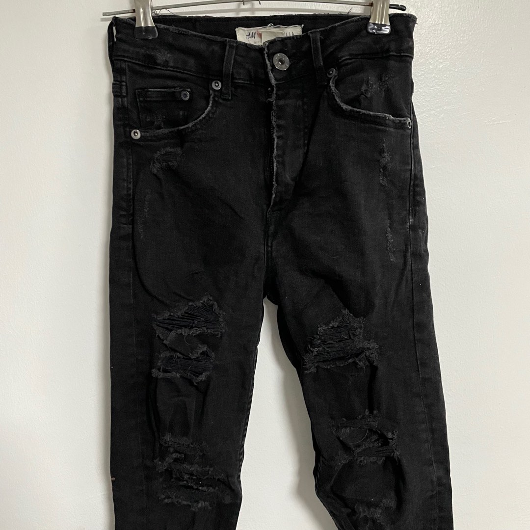Black ripped on sale jeans womens h&m