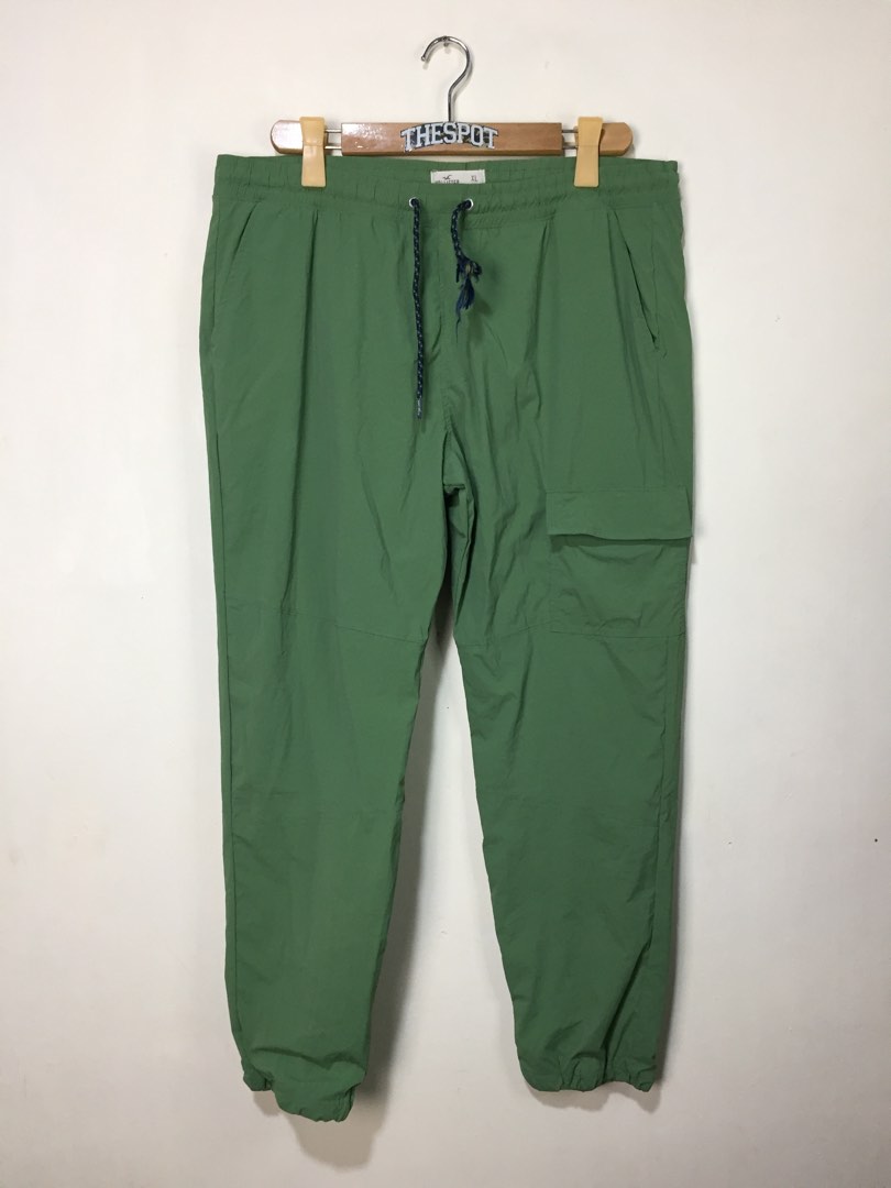 Hollister cargo nylon jogger pants, Men's Fashion, Bottoms, Joggers on