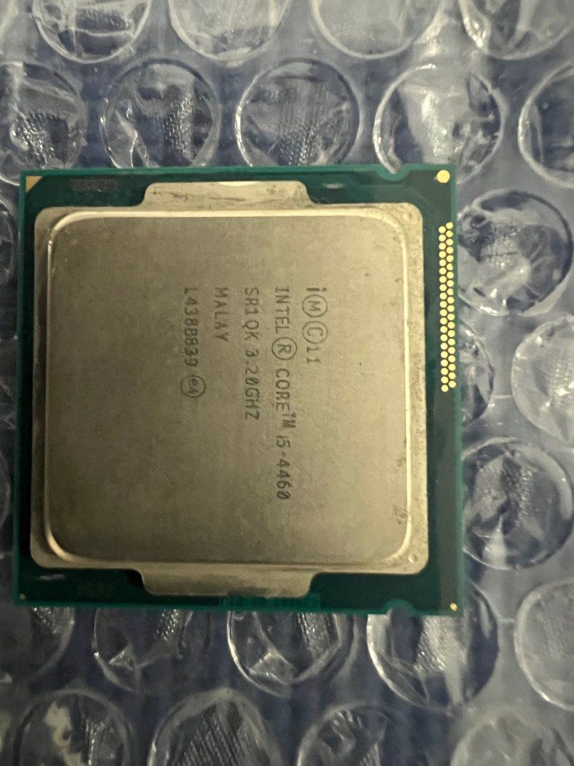 i5 4460 and i7 4970 (Category: Computer Parts) located in Manila. Submitted by babyboyjr (Listing ID 1198585762, Image 3). Description: 4460- 1500 4790- 2500 Rfs- wala na akong motherboard para sa kanila Cpu only no cooler LGA 1150 motherboard compatibility Gcash, meetup at LRT MRT stations.
