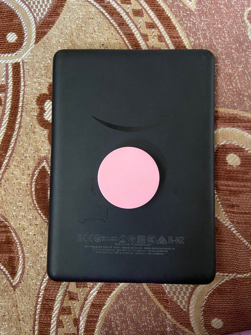 Kindle 10th generation, Mobile Phones & Gadgets, EReaders on Carousell