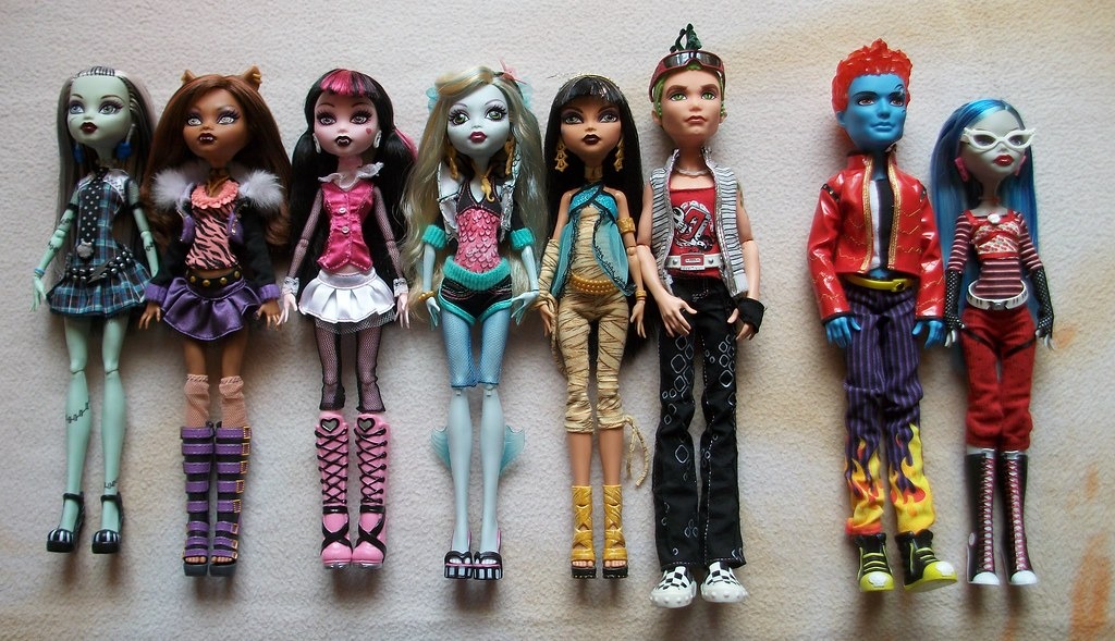 Monster high basic dolls clearance