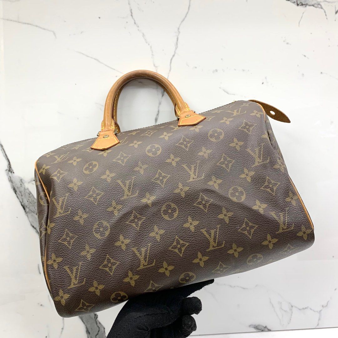 LOUIS VUITTON M41526 SPEEDY 30, Luxury, Bags & Wallets on Carousell