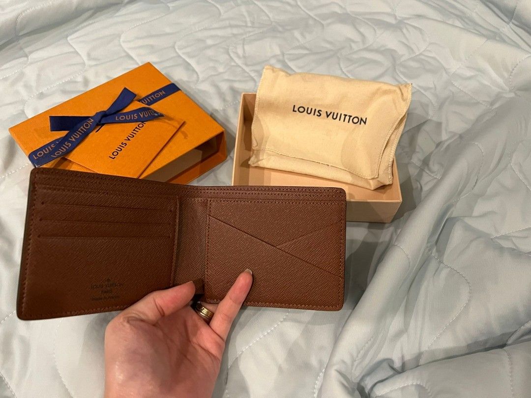 Louis Vuitton M62901 Multiple mens wallet, Men's Fashion, Watches &  Accessories, Wallets & Card Holders on Carousell