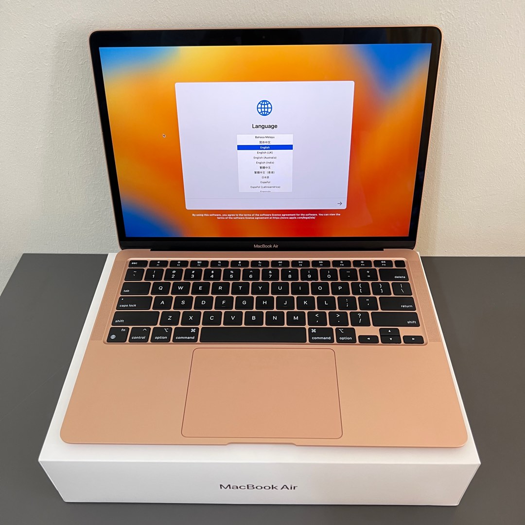 M1 Warranty May 2025, MacBook Air, 8GB Ram 256GB SSD, Likenew Condition