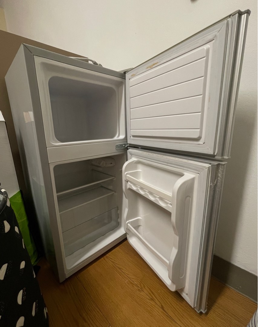 Mini fridge 50L, TV & Home Appliances, Kitchen Appliances