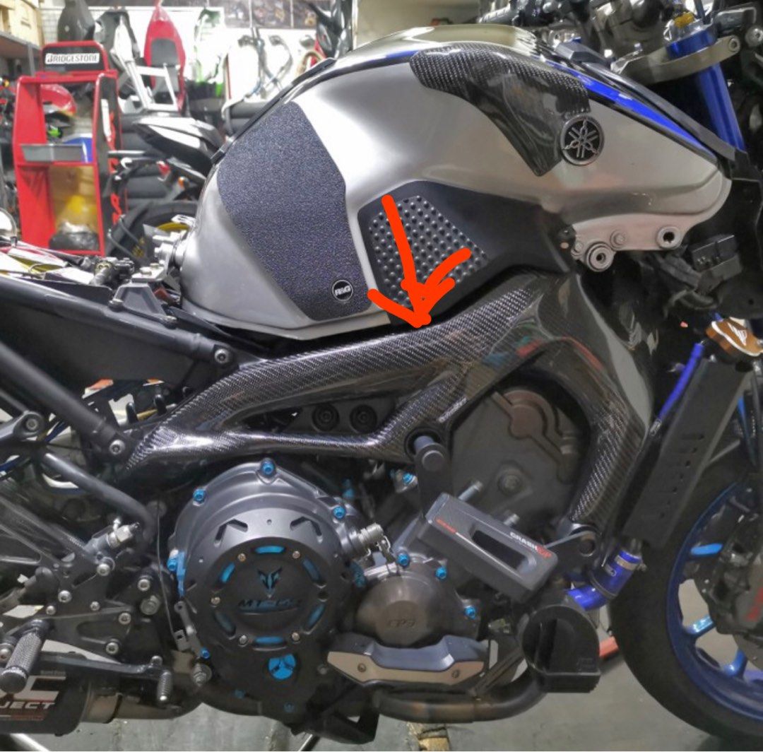 MT09 body frame Carbon Kevlar. Version 2 model . Preorder 260