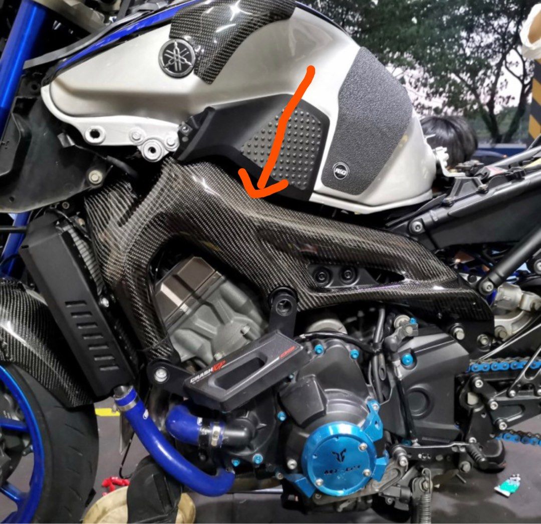 MT09 body frame Carbon Kevlar. Version 2 model . Preorder 260