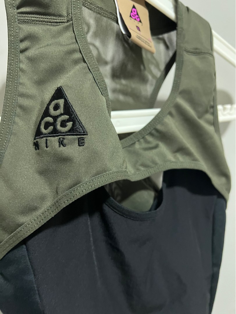 acg crop top