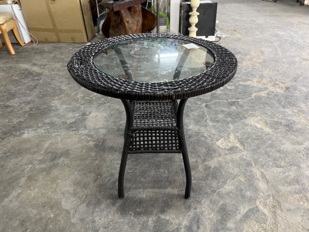 Outdoor Round Shaped Coffee Table Black Colour / Meja Kopi Berbentuk ...