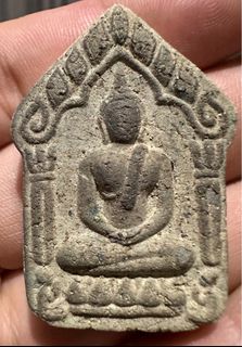 (Category: ) located in . Submitted by 88Artifact (Listing ID 1198609632, Image 1). Description: .