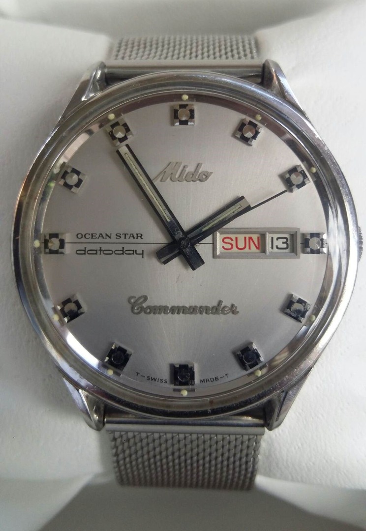Rare Vintage 1970s Mido Commander Ocean Star DatoDay Ref Number 8225