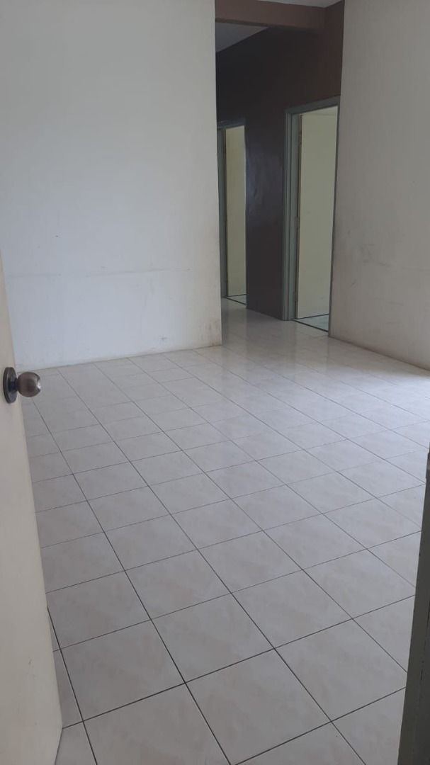 Rosewood Court Apartment, Bandar Tasik Puteri, Rawang, Property, For