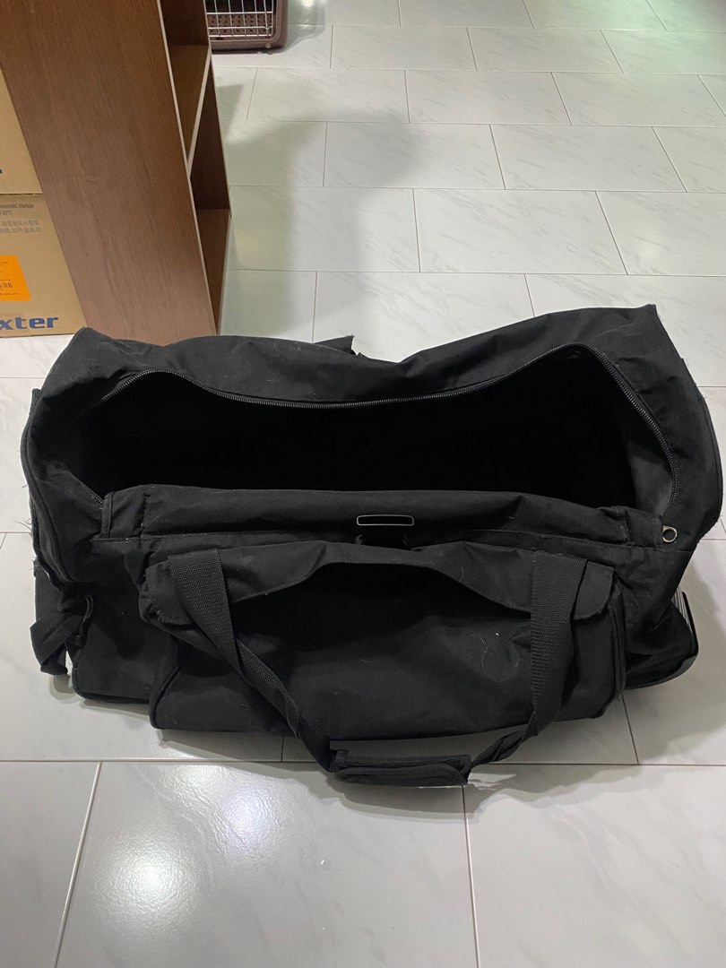 SAF Black Duffel Bag, Men's Fashion, Bags, Sling Bags on Carousell